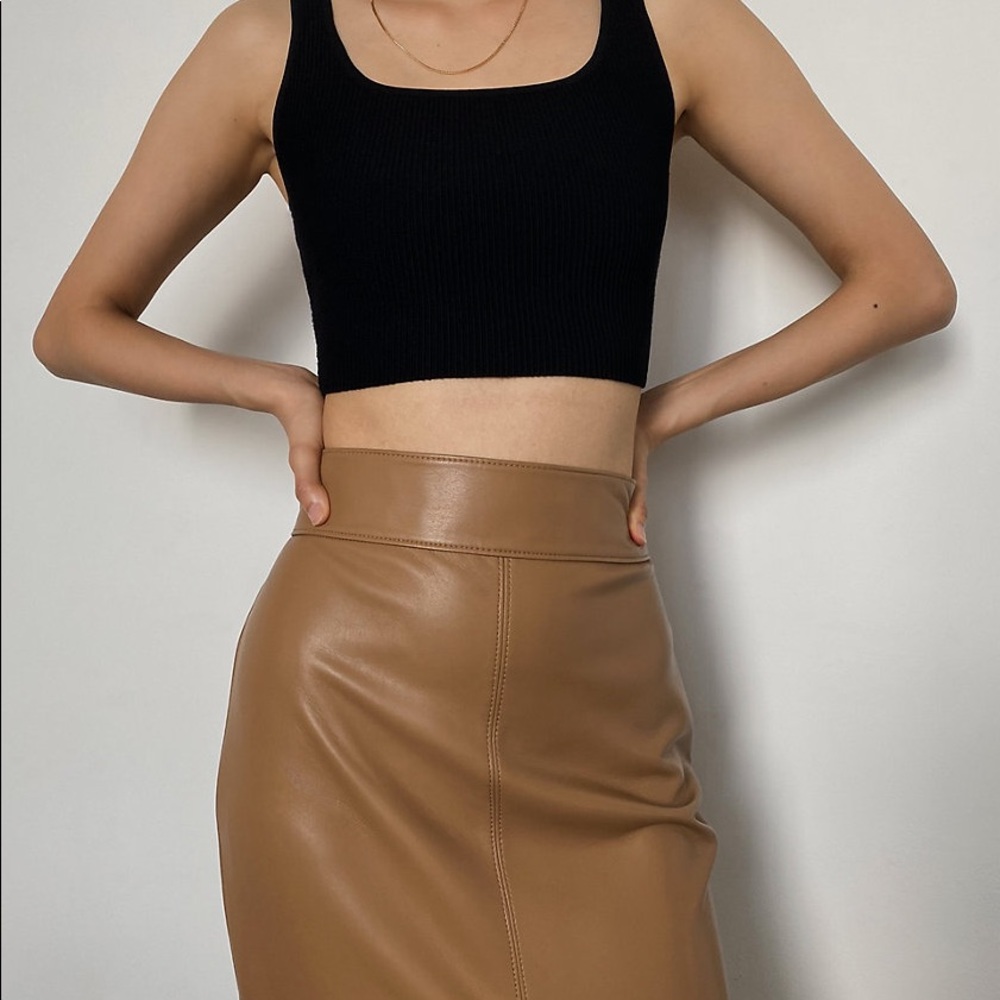 Aritzia Sculpt Knit Tank
